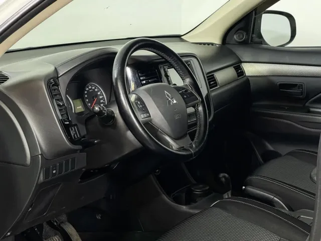 Mitsubishi Outlander, III Рестайлинг 2 — фото 13