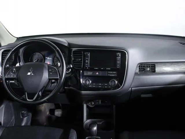 Mitsubishi Outlander, III Рестайлинг 2 — фото 13