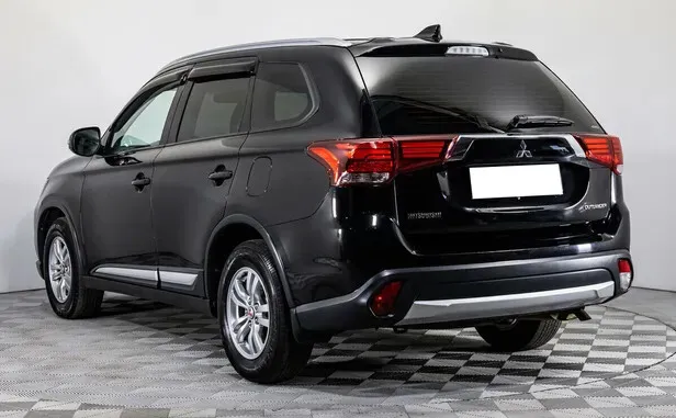 Mitsubishi Outlander, III Рестайлинг 2 — фото 4
