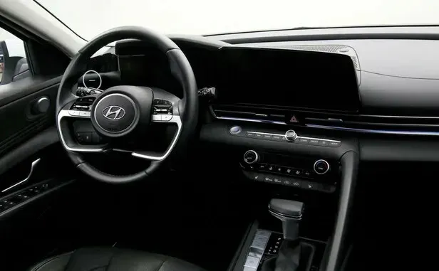 Hyundai Elantra, VII (CN7) — фото 5