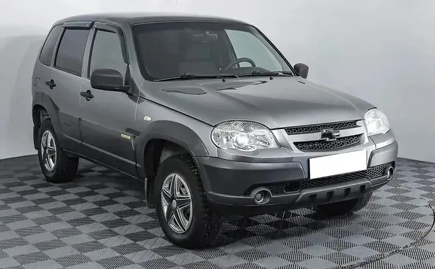 Chevrolet Niva, I Рестайлинг — фото 3