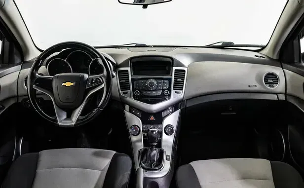 Chevrolet Cruze, I — фото 6