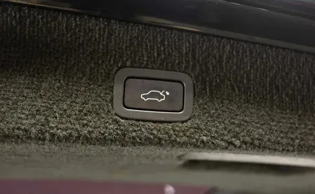Volvo XC70, II Рестайлинг — фото 18