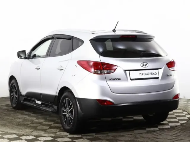 Hyundai ix35, I — фото 6