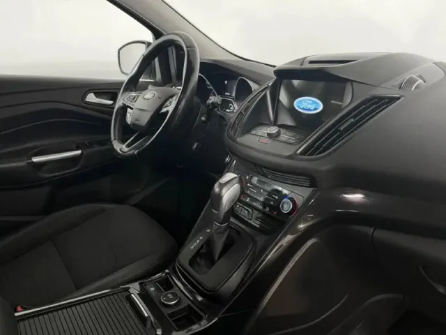 Ford Kuga, II Рестайлинг — фото 5