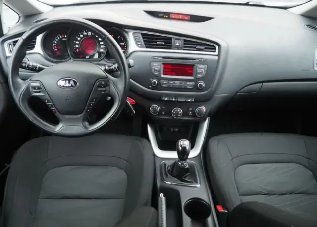 Kia Ceed, II Рестайлинг — фото 3