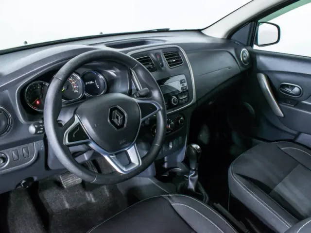 Renault Logan, II Рестайлинг — фото 13
