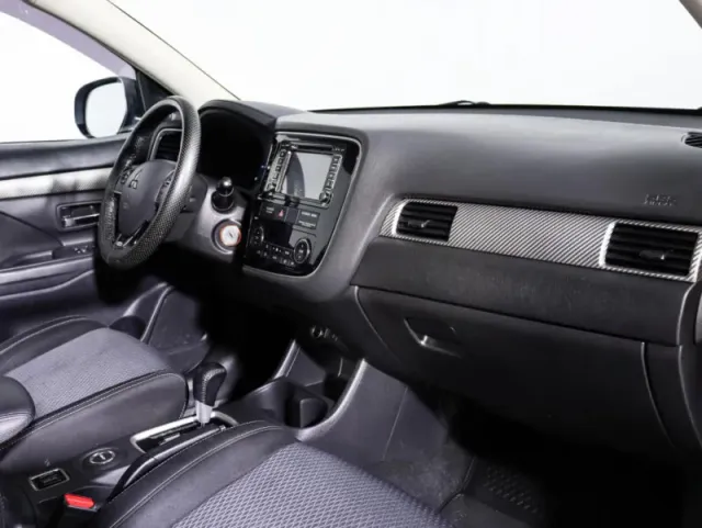 Mitsubishi Outlander, III Рестайлинг 2 — фото 10