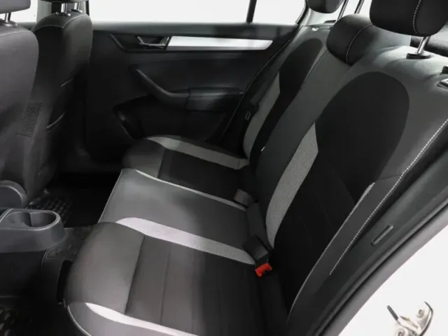 Skoda Rapid, I Рестайлинг — фото 12