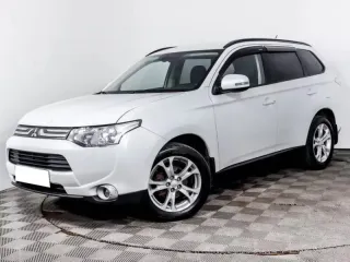 Mitsubishi Outlander, III — фото 1