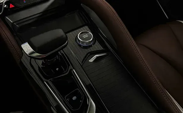 Geely Monjaro — фото 10