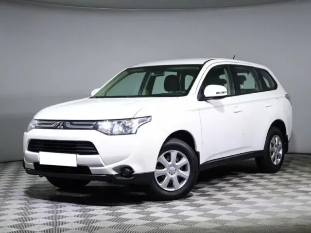 Mitsubishi Outlander, III — фото 1
