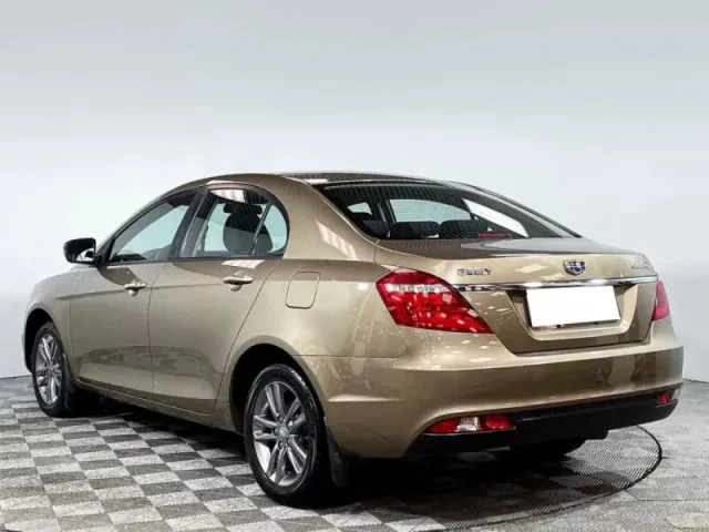 Geely Emgrand 7, I Рестайлинг — фото 7