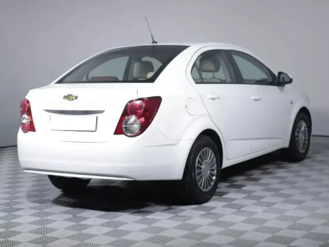 Chevrolet Aveo, II — фото 5
