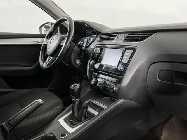 Skoda Octavia, III (A7) — фото 9