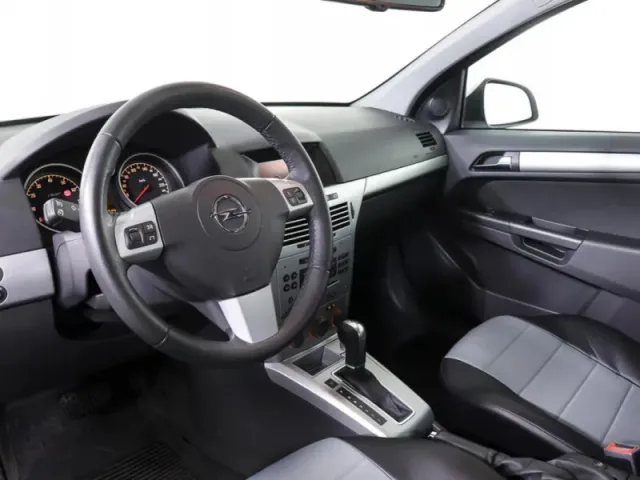 Opel Astra, H Рестайлинг — фото 18