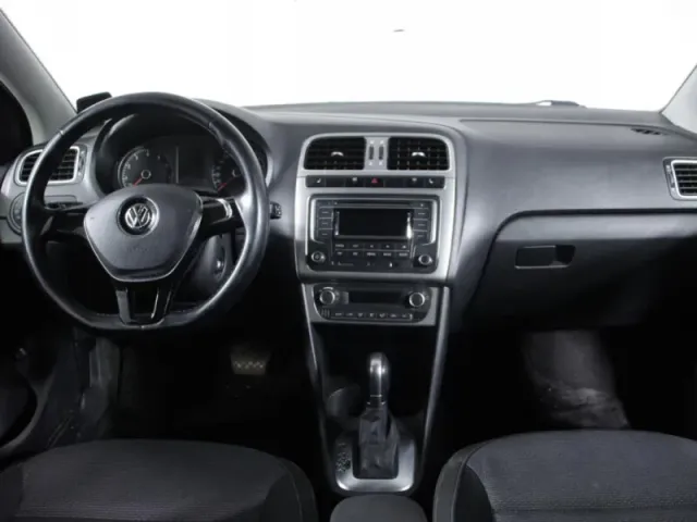 Volkswagen Polo, V Рестайлинг — фото 12
