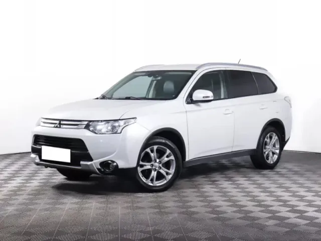 Mitsubishi Outlander, III Рестайлинг — фото 1