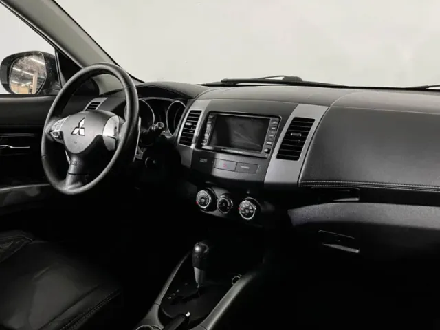 Mitsubishi Outlander, II Рестайлинг — фото 9