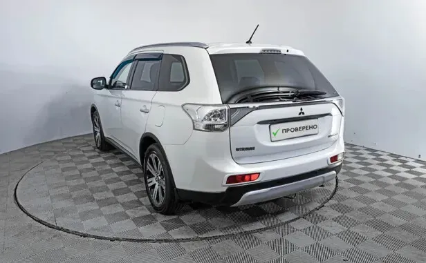 Mitsubishi Outlander, III Рестайлинг — фото 4