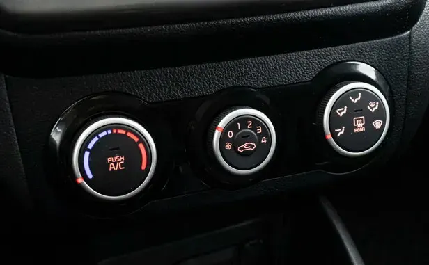 Kia Rio, III Рестайлинг — фото 10