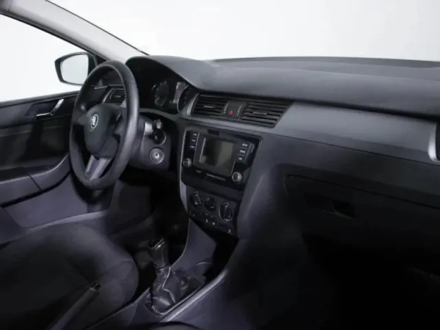 Skoda Rapid, I — фото 10