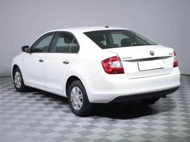 Skoda Rapid, I — фото 7