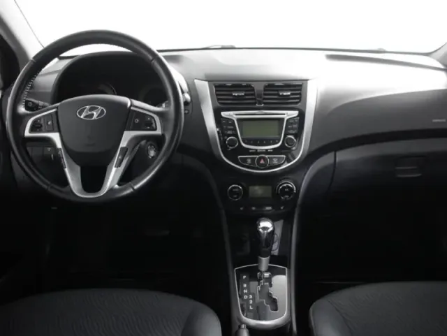 Hyundai Solaris, I — фото 13