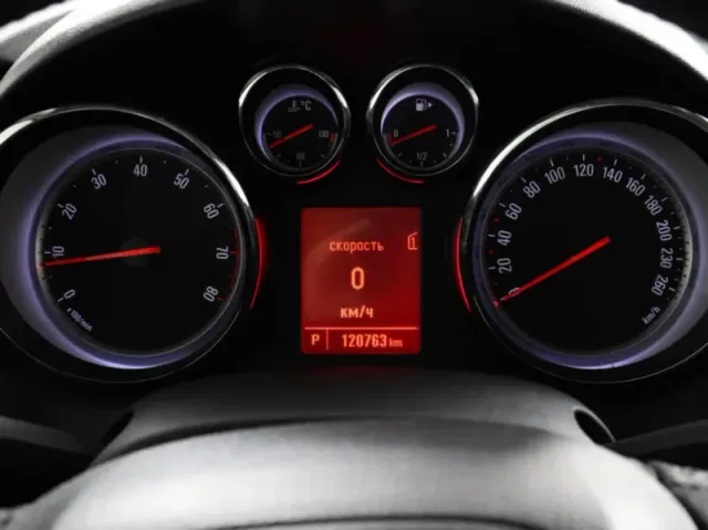 Opel Astra, J Рестайлинг — фото 15