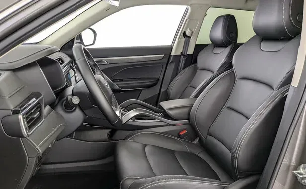 Geely Atlas Pro — фото 7