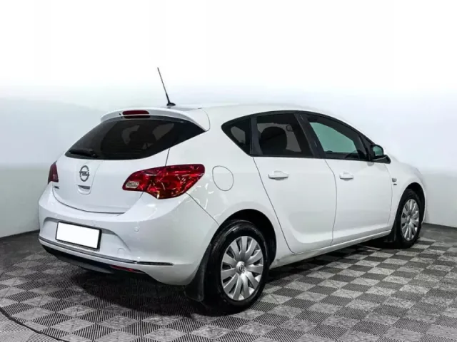 Opel Astra, J Рестайлинг — фото 5