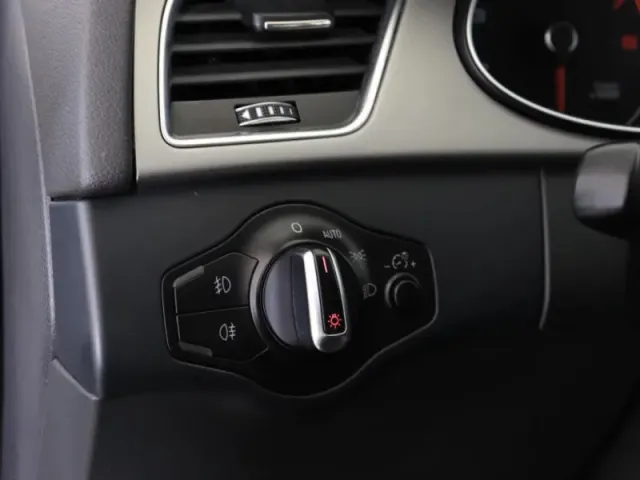 Audi A4, IV (B8) Рестайлинг — фото 20