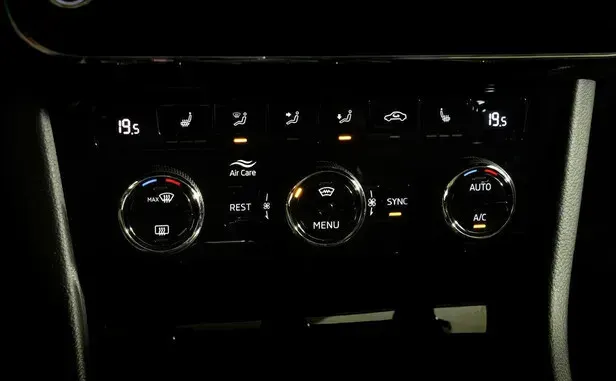 Skoda Superb, III — фото 13