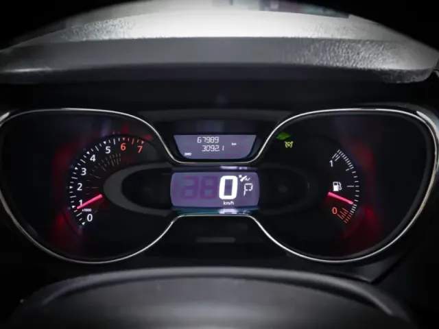 Renault Kaptur, I — фото 15