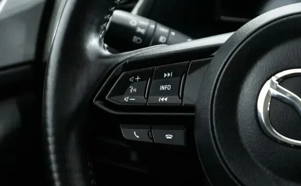 Mazda 3, III (BM) Рестайлинг — фото 11