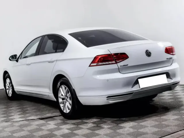 Volkswagen Passat, B8 — фото 6