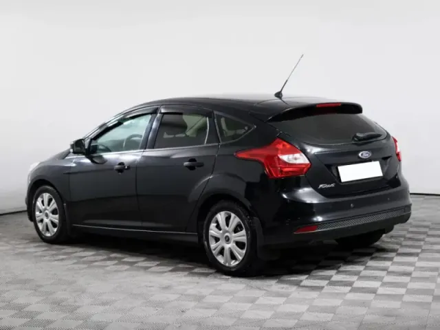 Ford Focus, III — фото 6