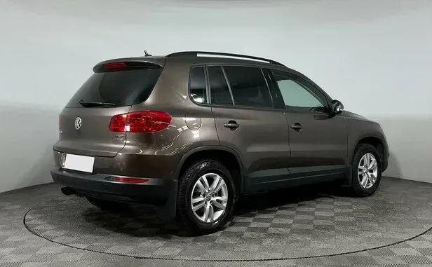 Volkswagen Tiguan, I Рестайлинг — фото 2
