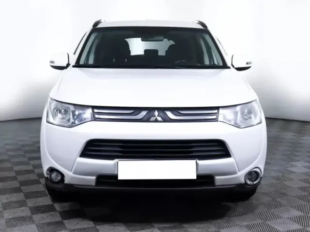 Mitsubishi Outlander, III — фото 2