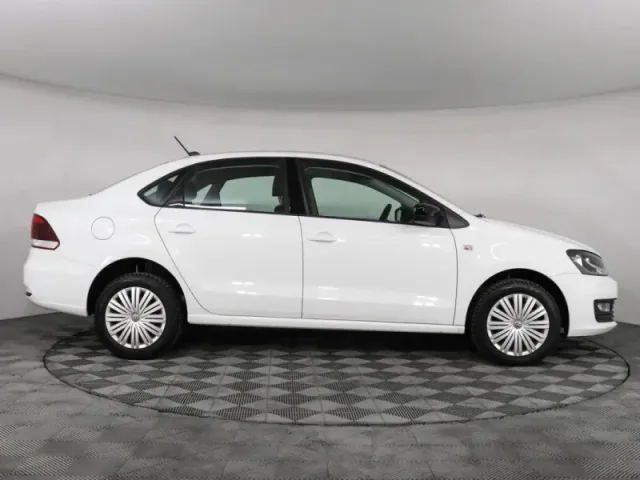 Volkswagen Polo, V Рестайлинг — фото 4