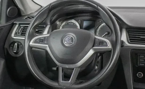 Skoda Rapid, I — фото 10