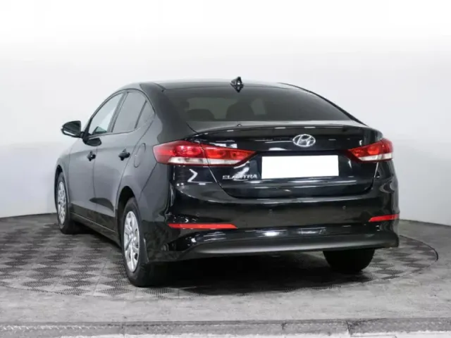 Hyundai Elantra, VI (AD) — фото 7