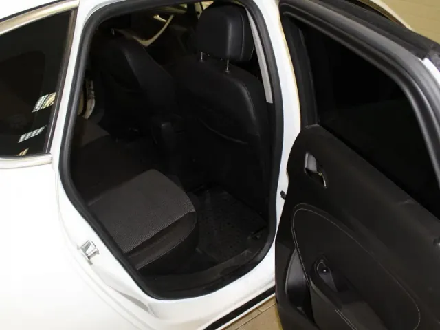 Opel Astra, J Рестайлинг — фото 15