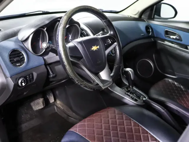 Chevrolet Cruze, I Рестайлинг — фото 14