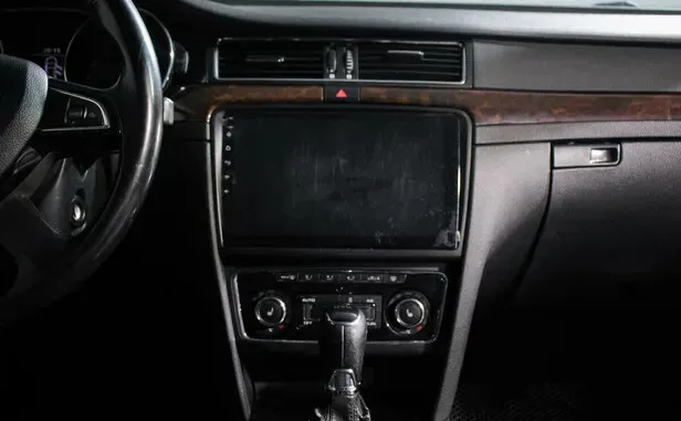 Skoda Superb, II Рестайлинг — фото 9