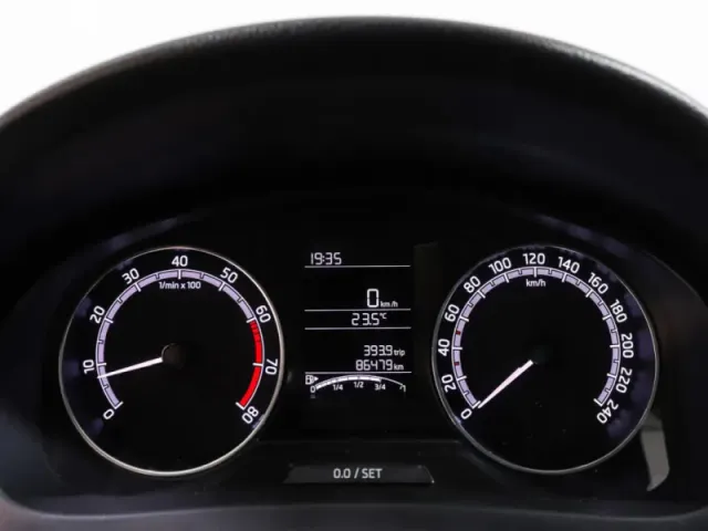 Skoda Rapid, I Рестайлинг — фото 12