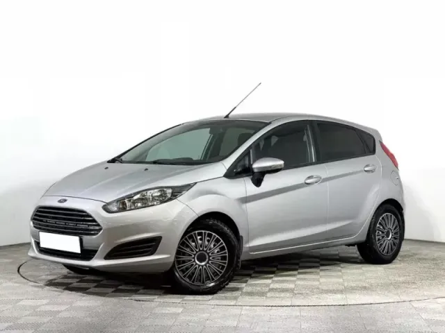 Ford Fiesta, Mk6 Рестайлинг — фото 1
