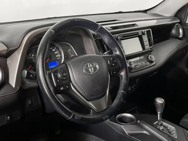 Toyota RAV4, IV (XA40) — фото 14