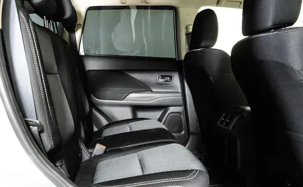 Mitsubishi Outlander, III Рестайлинг 3 — фото 14
