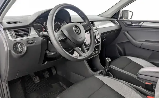 Skoda Rapid, I Рестайлинг — фото 6